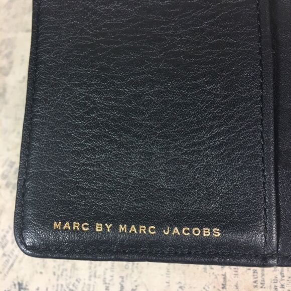 Marc by Marc Jacobs  trifold leather wallet - Picture 9 of 10